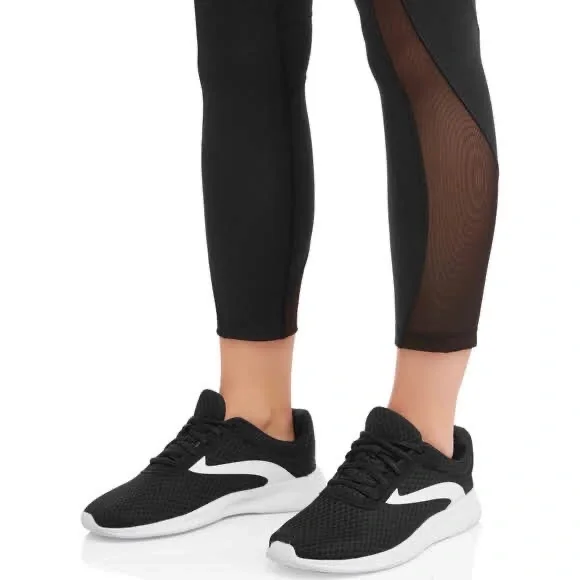3/$30 Athletic Crop Pants, Black - Picture 4 of 7